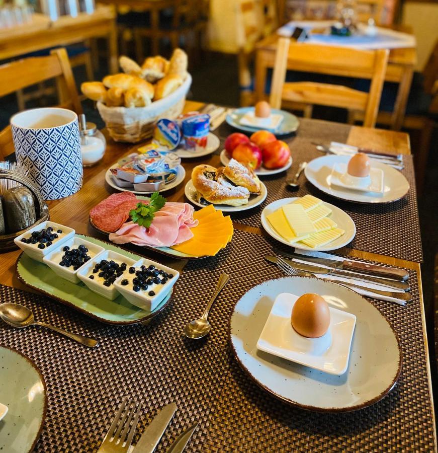 Pension & Restaurant Krakonos هاراشوف المظهر الخارجي الصورة